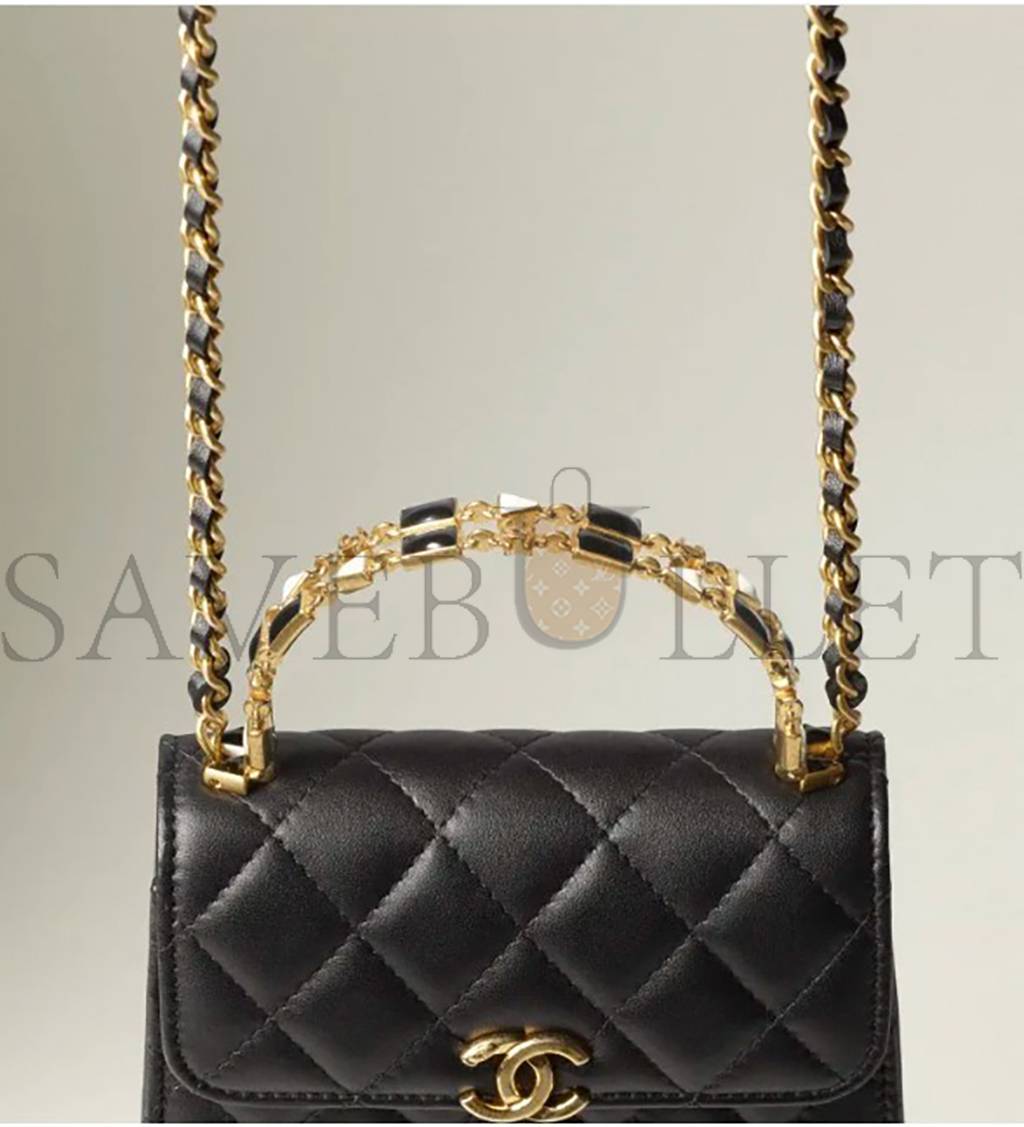 CHANEL CLUTCH WITH CHAINC HANEL AP2945 B08842 94305 （14.5*11.5*5.5cm）